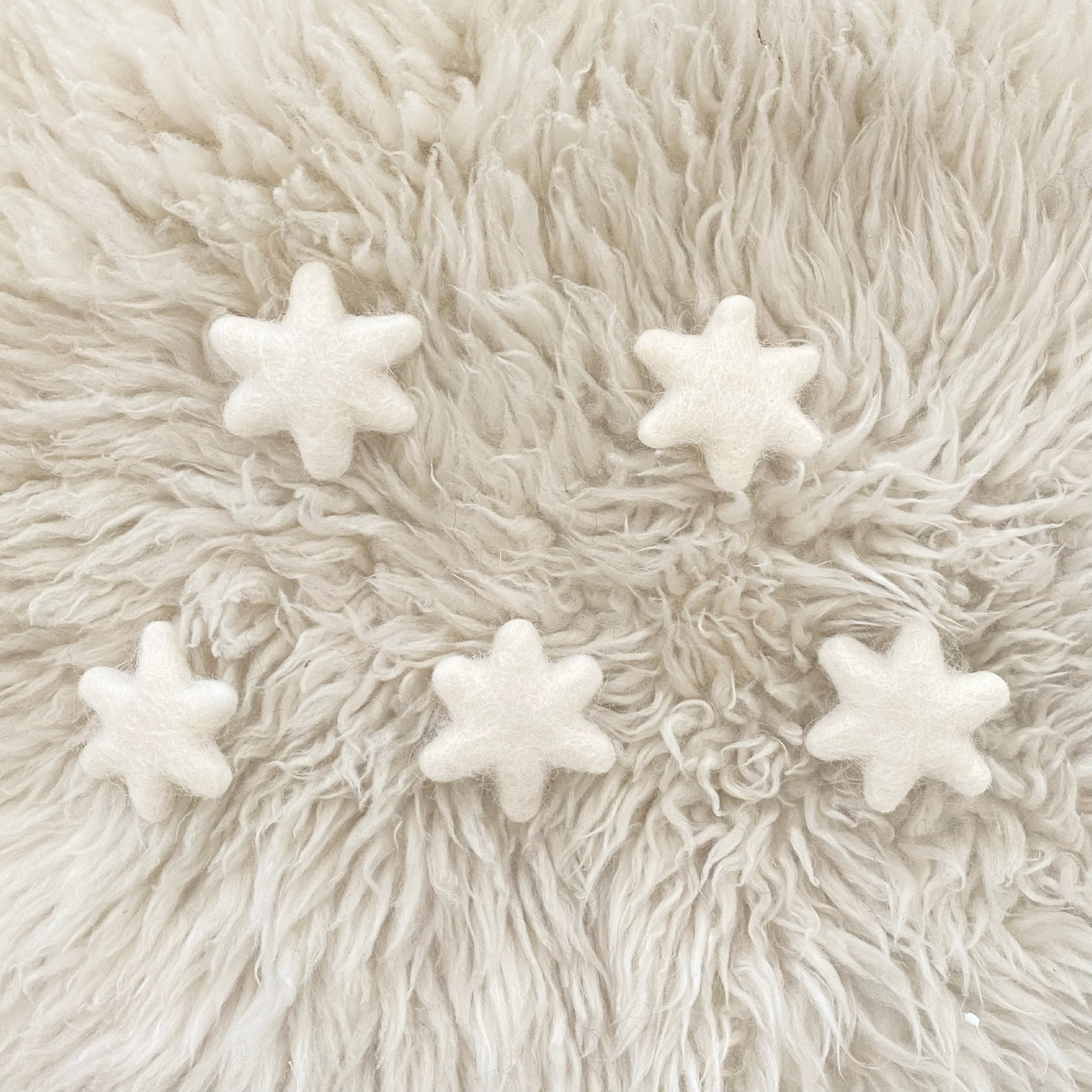 Six-Pointed Stars (White)  Set of 5 – Sheep Farm Felt